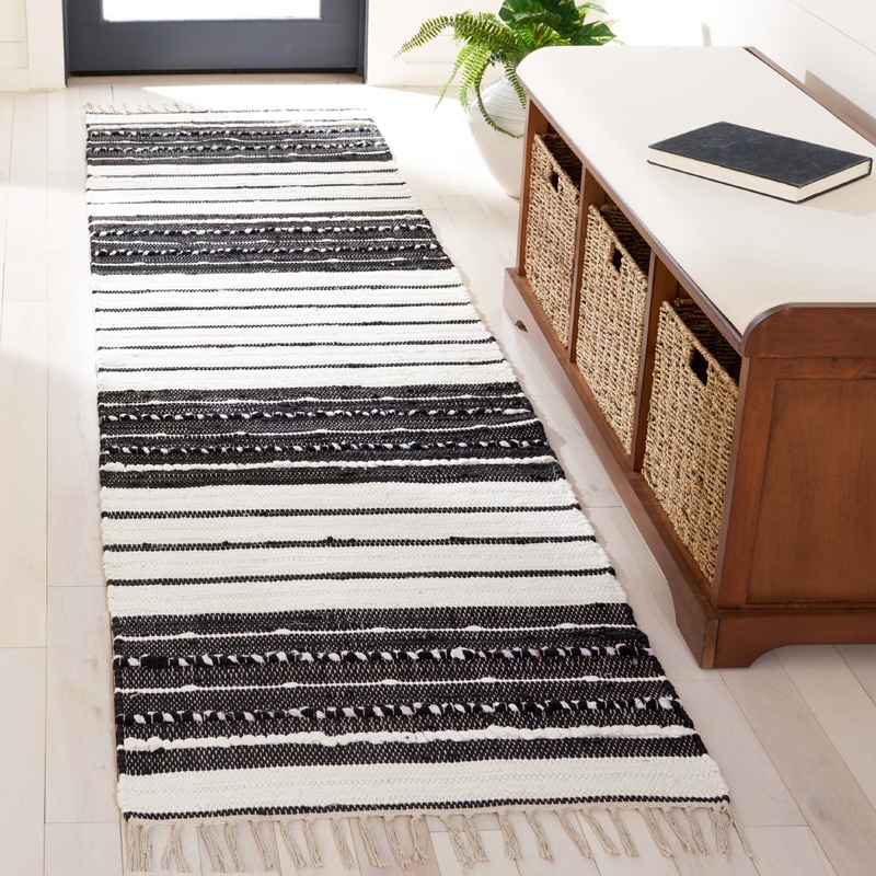 Safavieh Striped Kilim 207 Rug, STK207