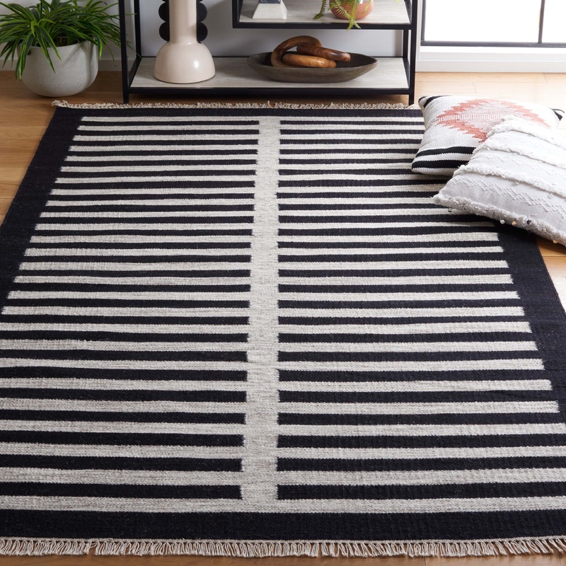Safavieh Striped Kilim 806 Rug, STK806