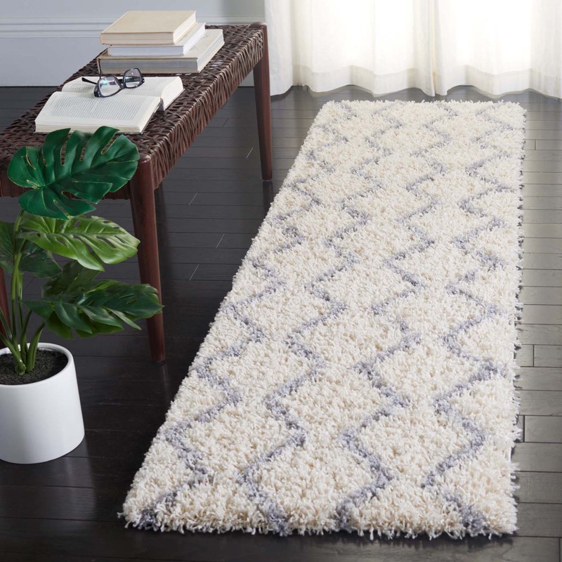 Safavieh Venus Shag 680 Rug, VNS680