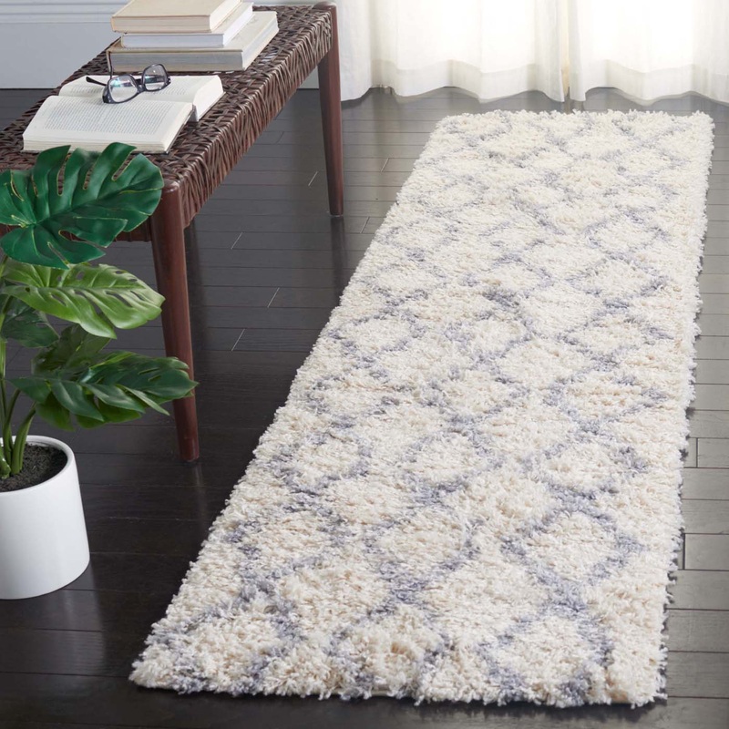 Safavieh Venus Shag 682 Rug, VNS682