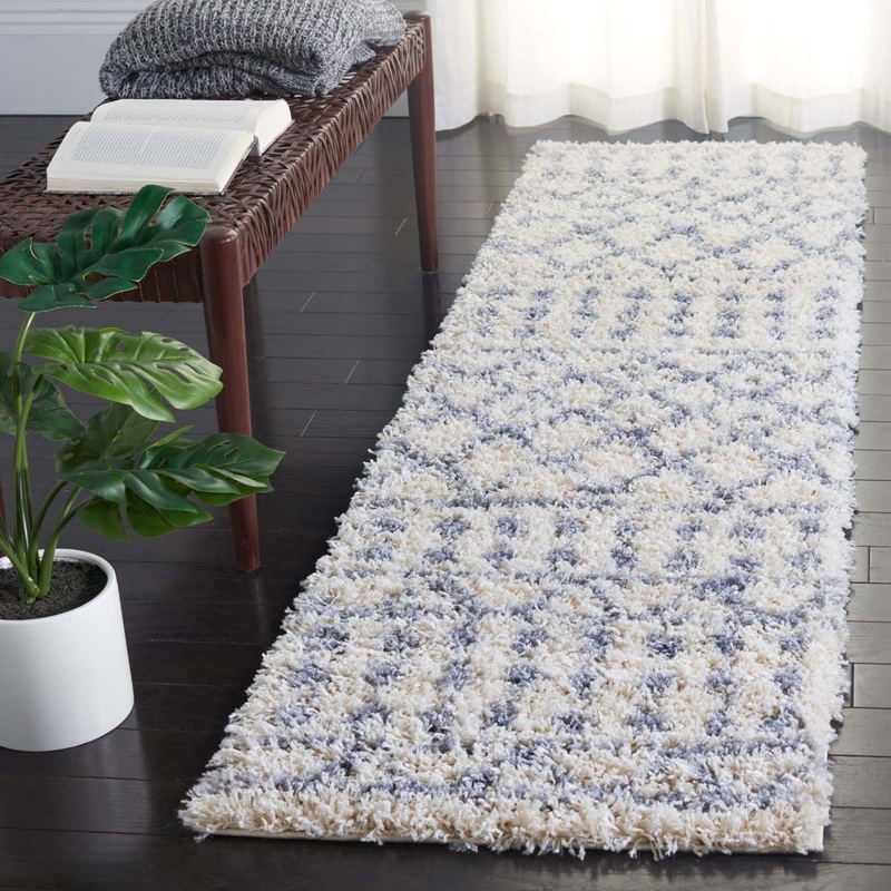 Safavieh Venus Shag 684 Rug, VNS684