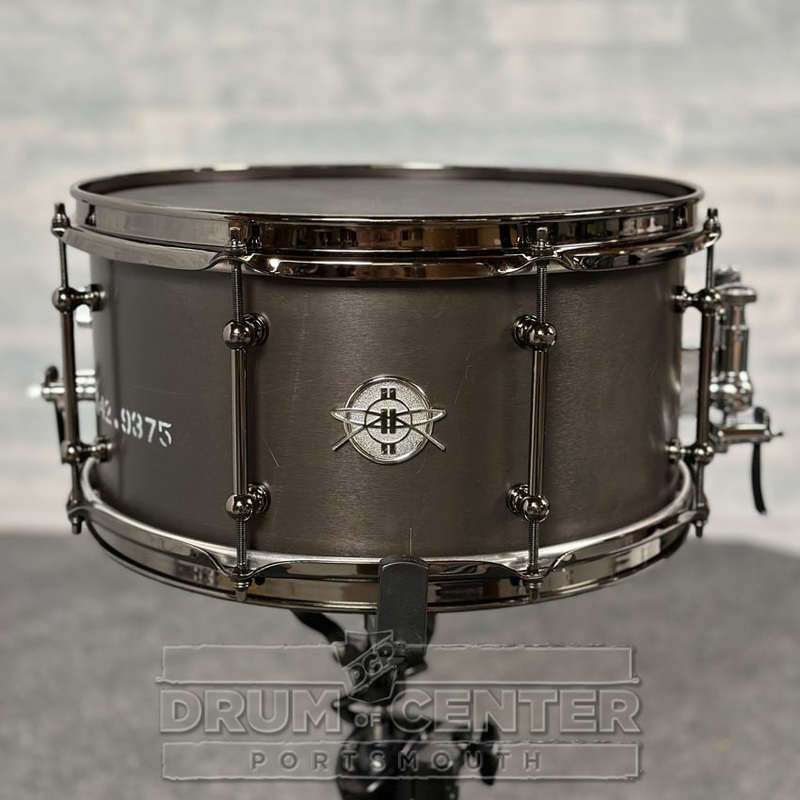 Dunnett Classic Magnesium Snare Drum 14x7 w/Black Hardware