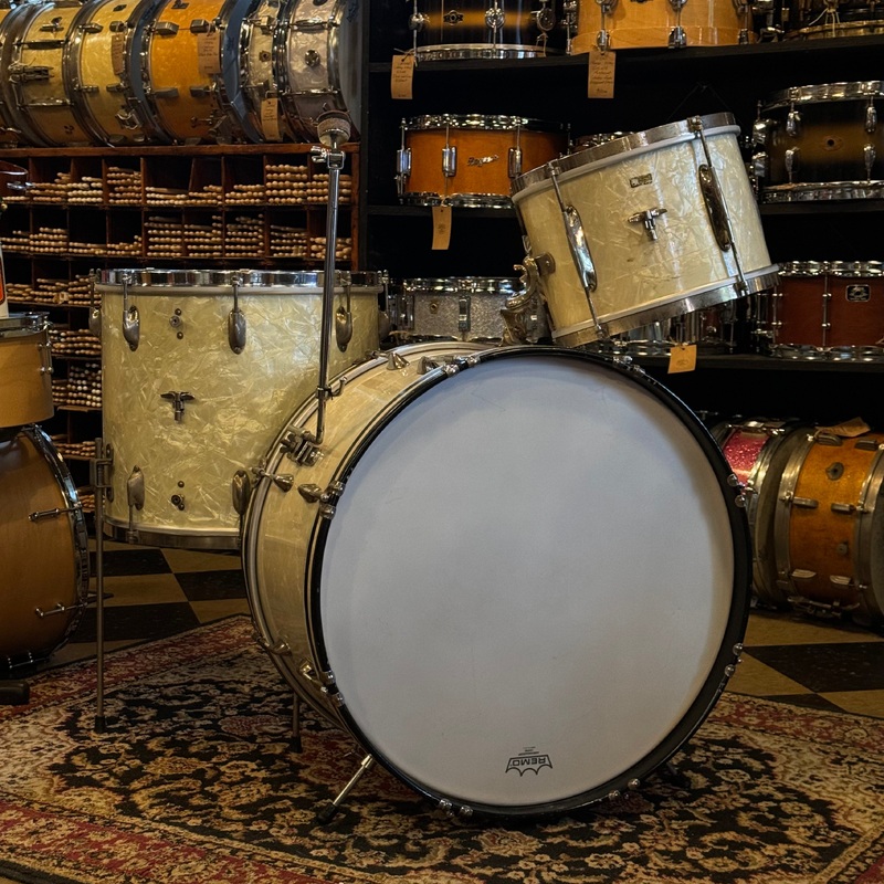 VINTAGE 1937 WFL "New Yorker" Outfit in White Marine Pearl - 12x22, 8x12, 14x16