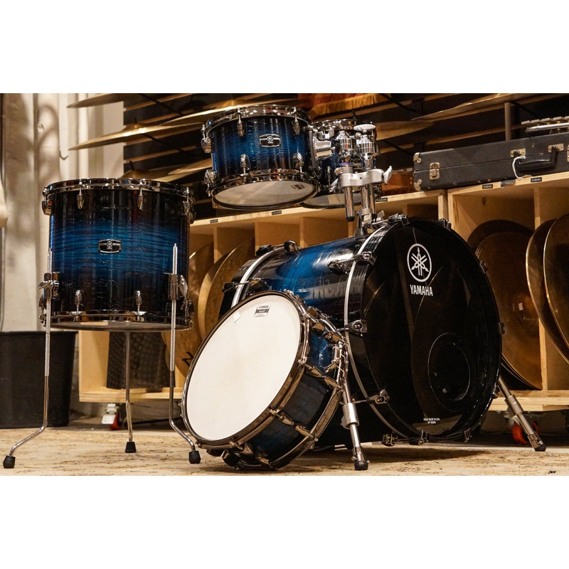 Yamaha 8/10/14/20/5.5x14" Live Custom Hybrid Oak Drum Set - Uzu Ice Sunburst