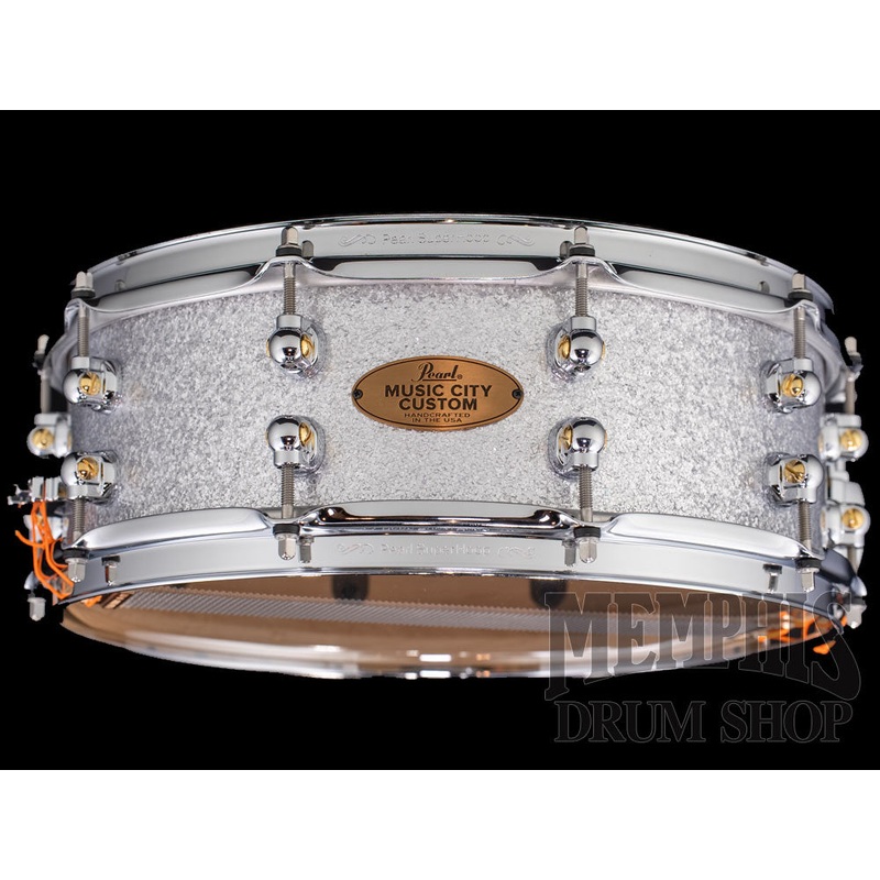 Pearl 14x5 Music City Custom Solid Maple Snare Drum - Classic Silver Sparkle