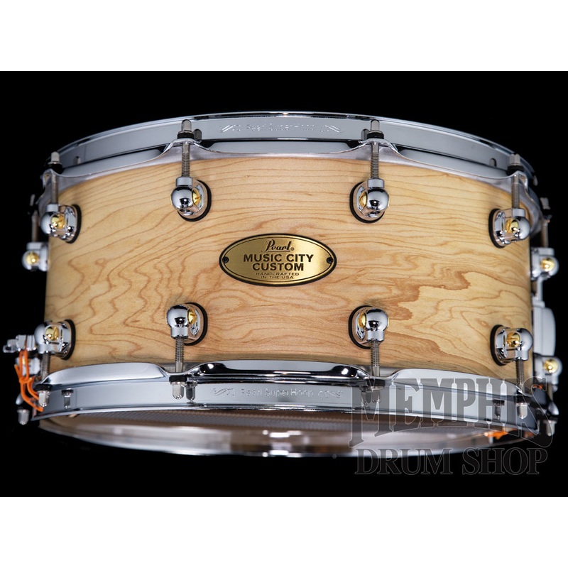 Pearl 14x6.5 Music City Custom Solid Maple Snare Drum