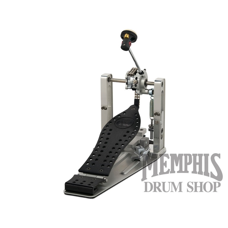 DW MFG Series Machined Chain Drive Single Bass Drum Pedal with Case - Black Edition