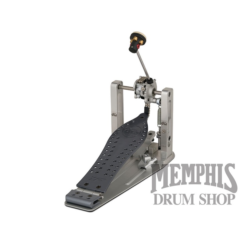 DW MFG Series Machined Chain Drive Single Bass Drum Pedal with Case - XF Extended Footboard