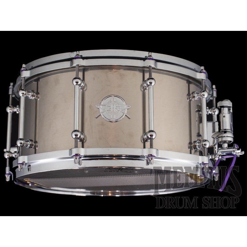 Dunnett Classic 14x7 Titanium Snare Drum with 10 Lugs and Die-Cast Hoops - Polished