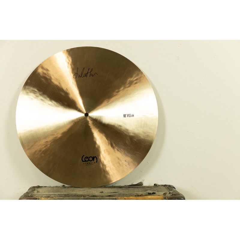 Leon 18" Classic Thin Crash Cymbal 1290g