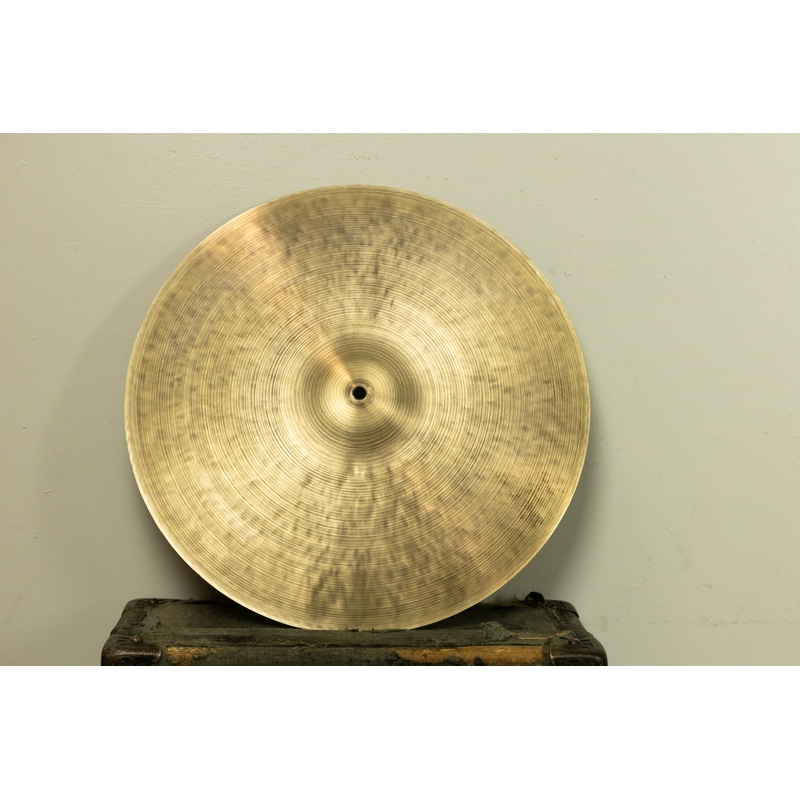 Leon 18" Modern Vintage A Regular Crash Cymbal 1400g