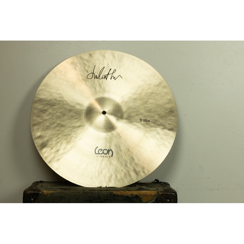 Leon 19" Classic Paper Thin Crash Cymbal 1470g