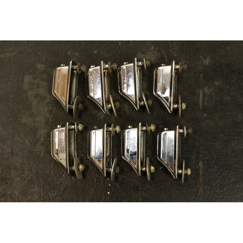 Vintage Rogers Small Beavertail Lugs (8)