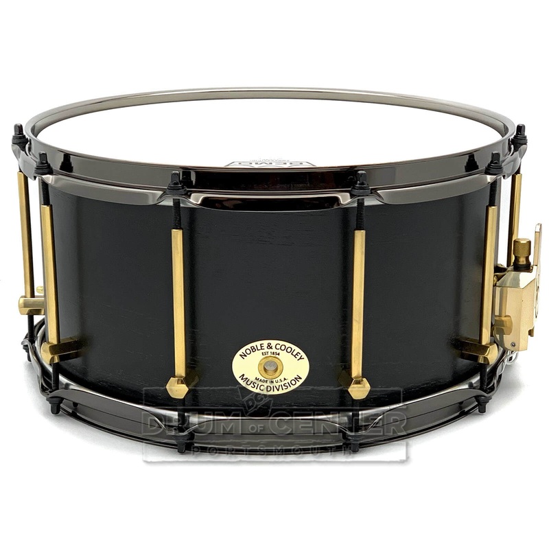 Noble & Cooley Solid Shell Classic Walnut Snare Drum 14x7 Matte Black w/Brass Hardware